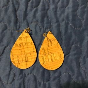 Leather cork teardrop shape earrings
